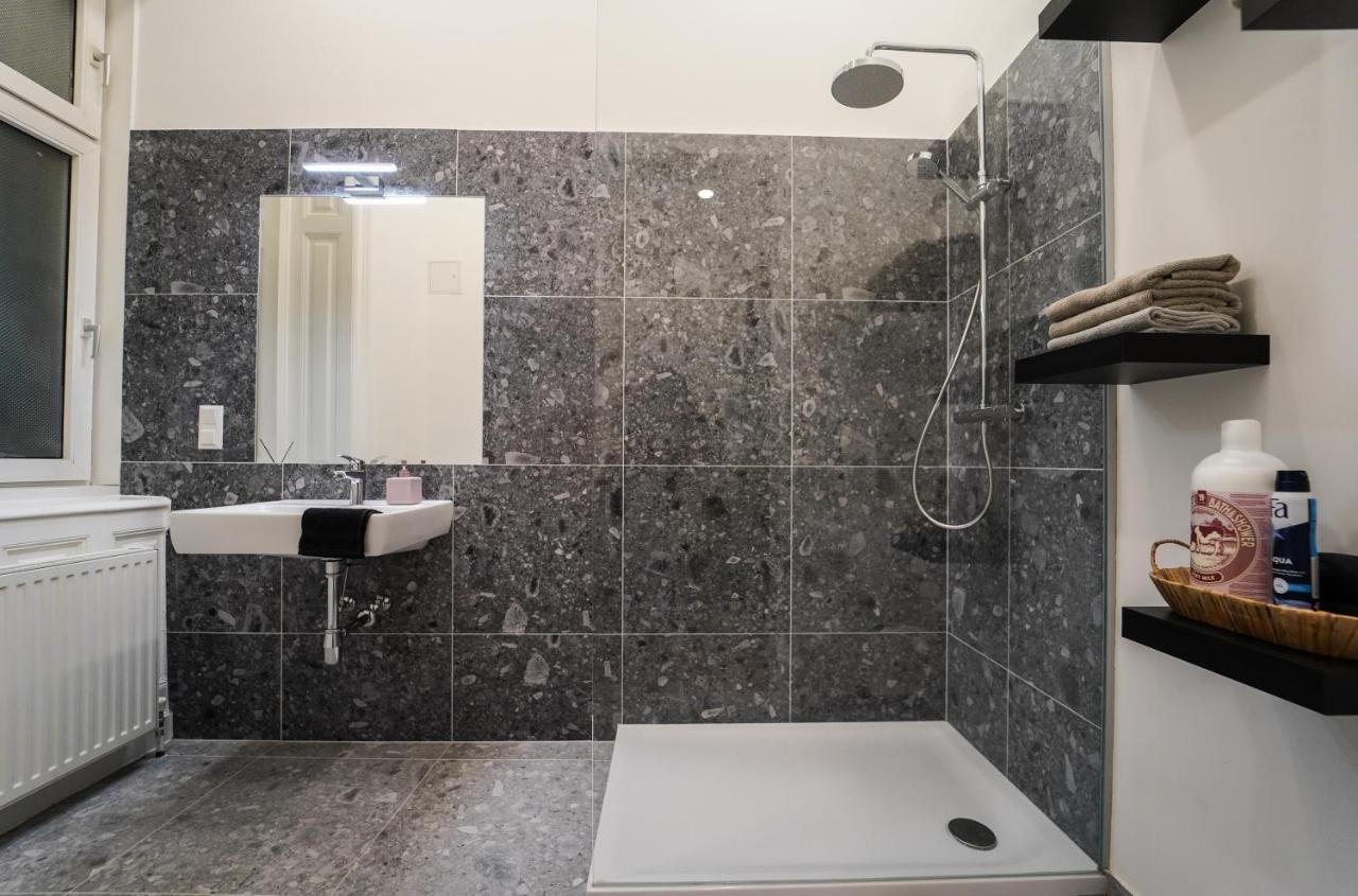 Vina #2 Apartment Виена Екстериор снимка
